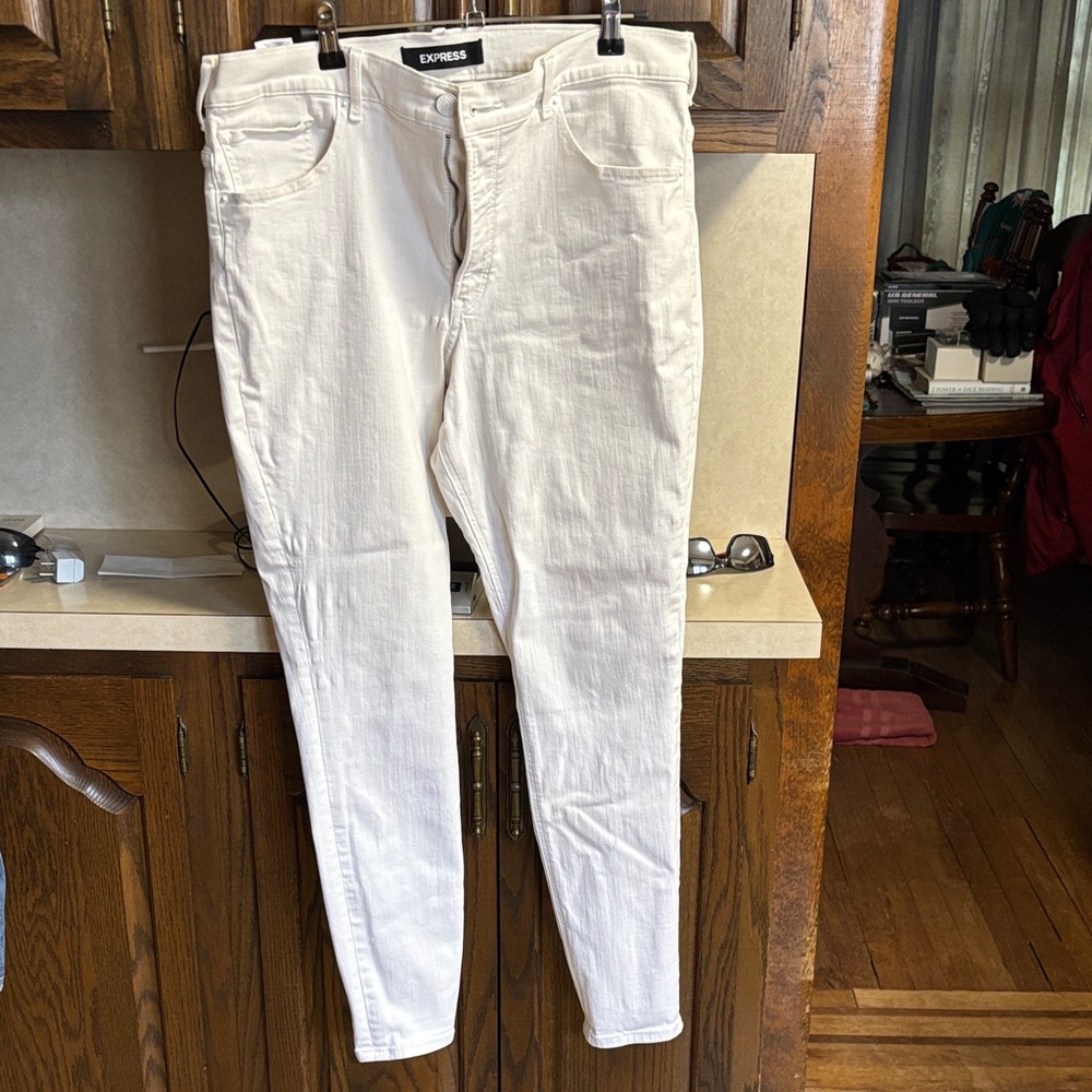 Express Jeans Womens Size 14R Skinny Perfect Curves Legging White